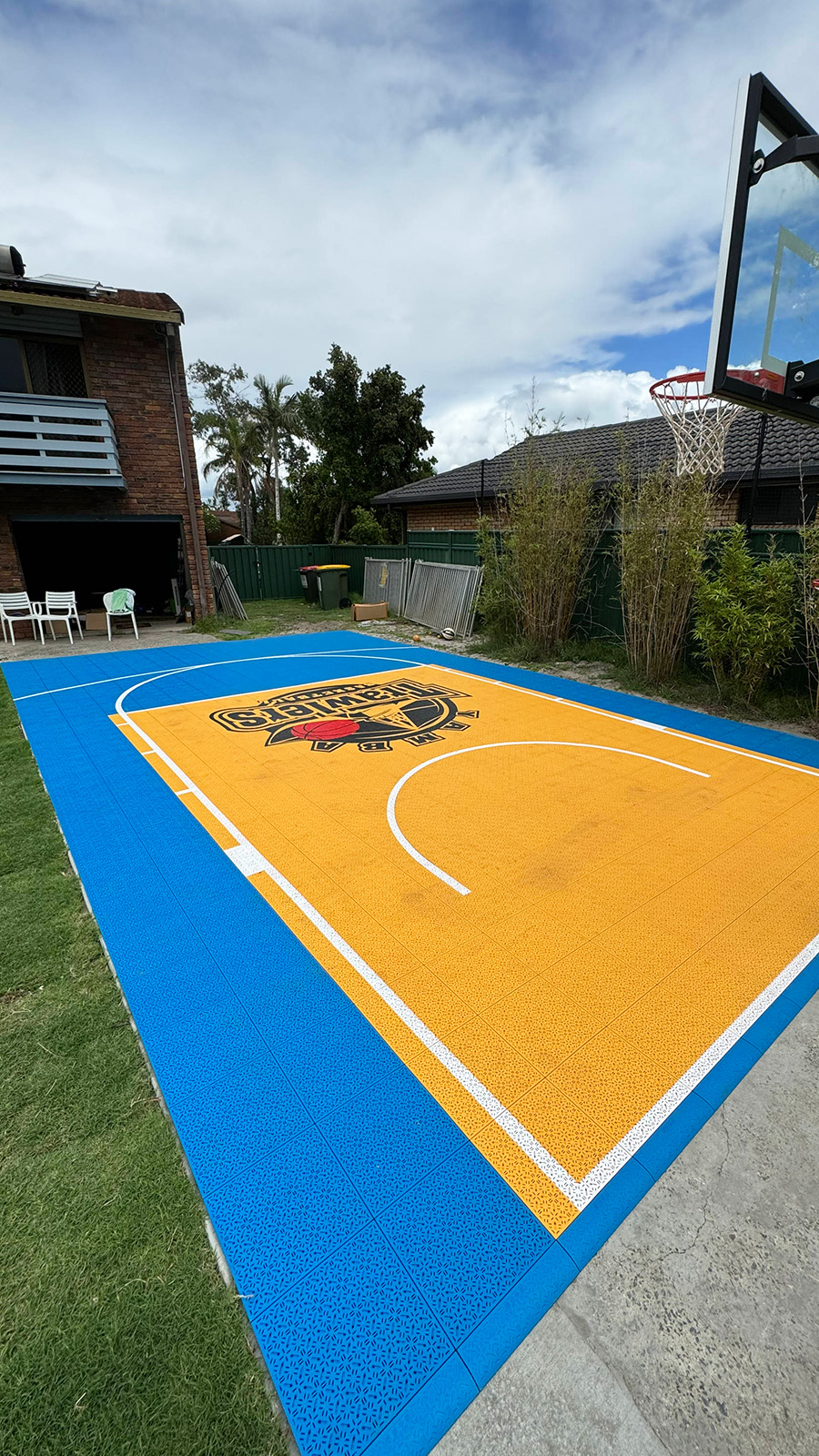 Huasutile backyard basketball Court2_900x1600