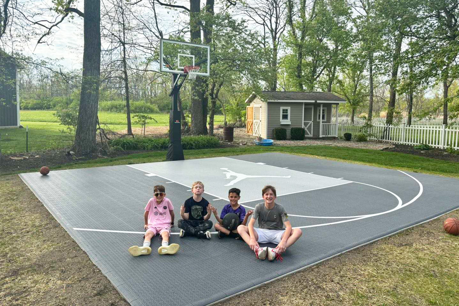Huasutile backyard basketball Court3_1500x1000